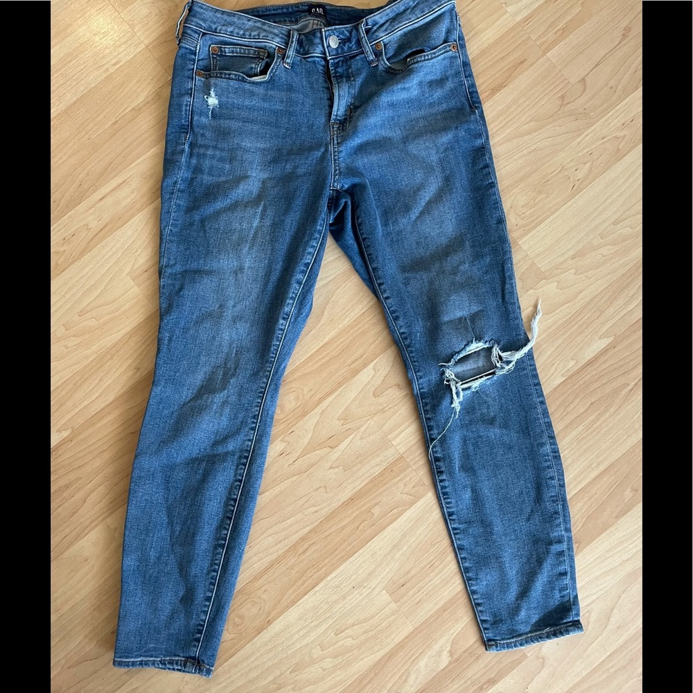 Gap Curvy True Skinny Distressed Jeans